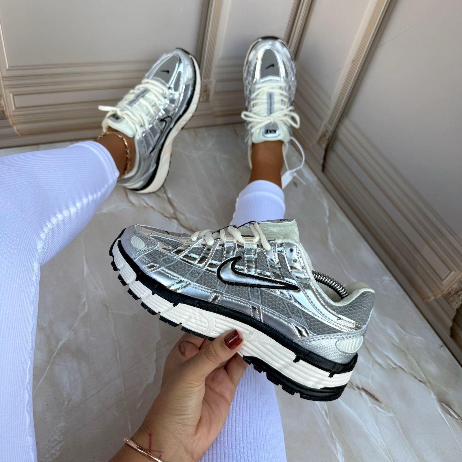 NIKE P6000