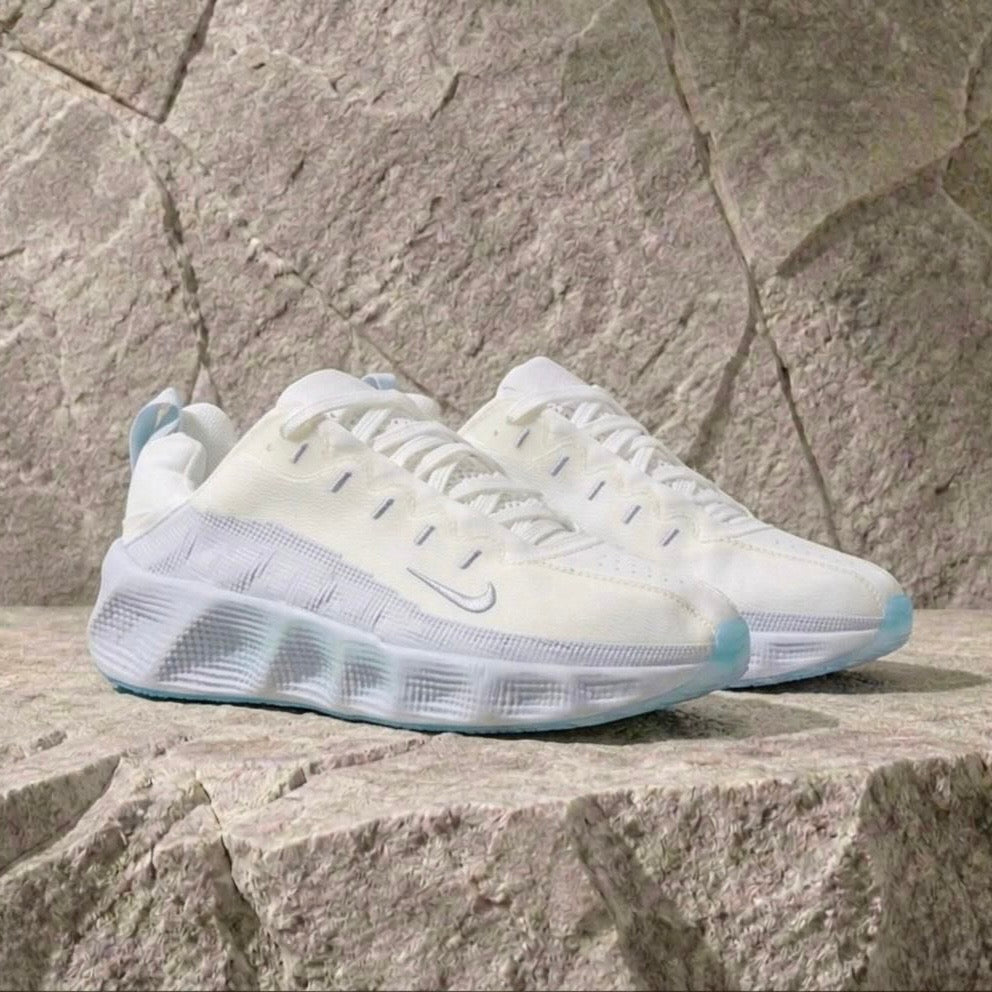 NIKE AVA ROVER