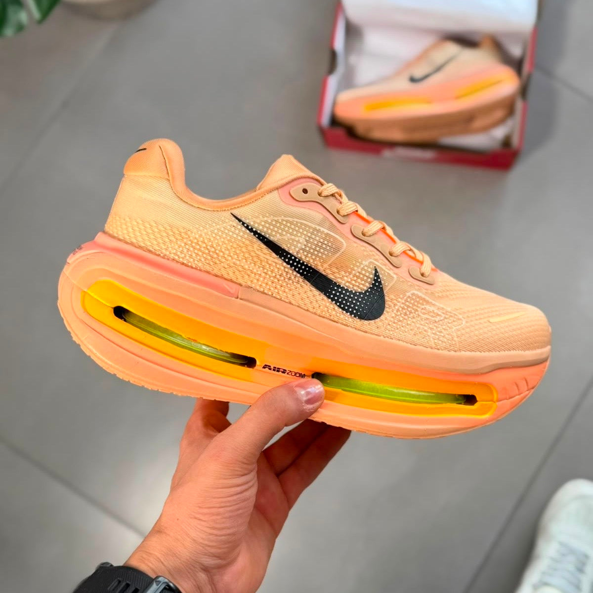 NIKE VOMERO PREMIUM - HOMBRE