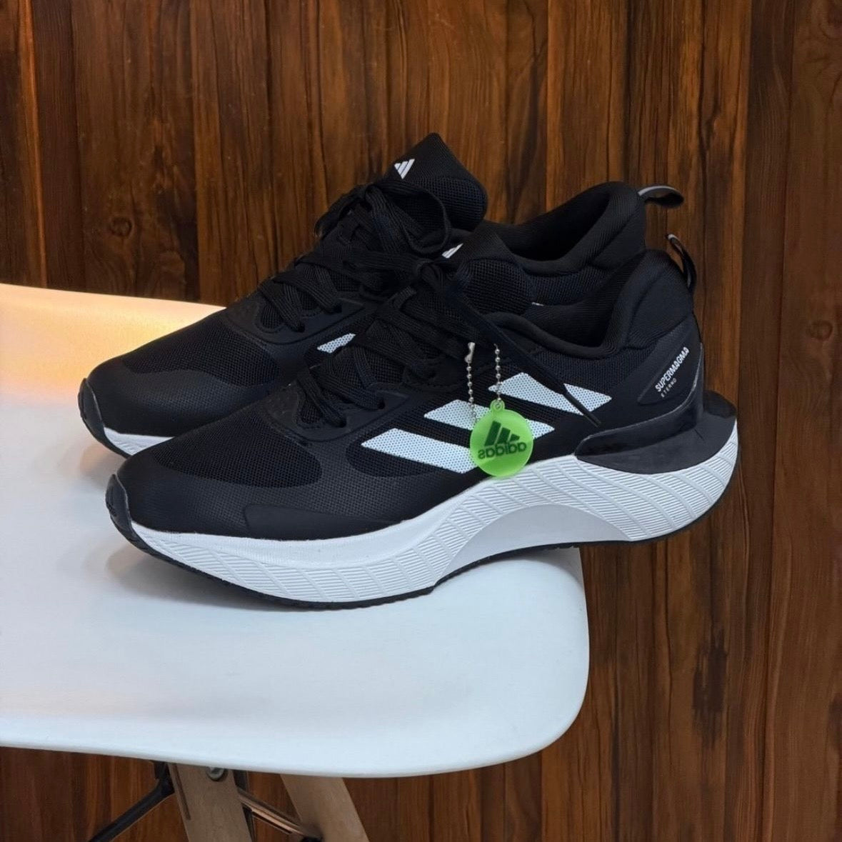 ADIDAS SUPERMANGA