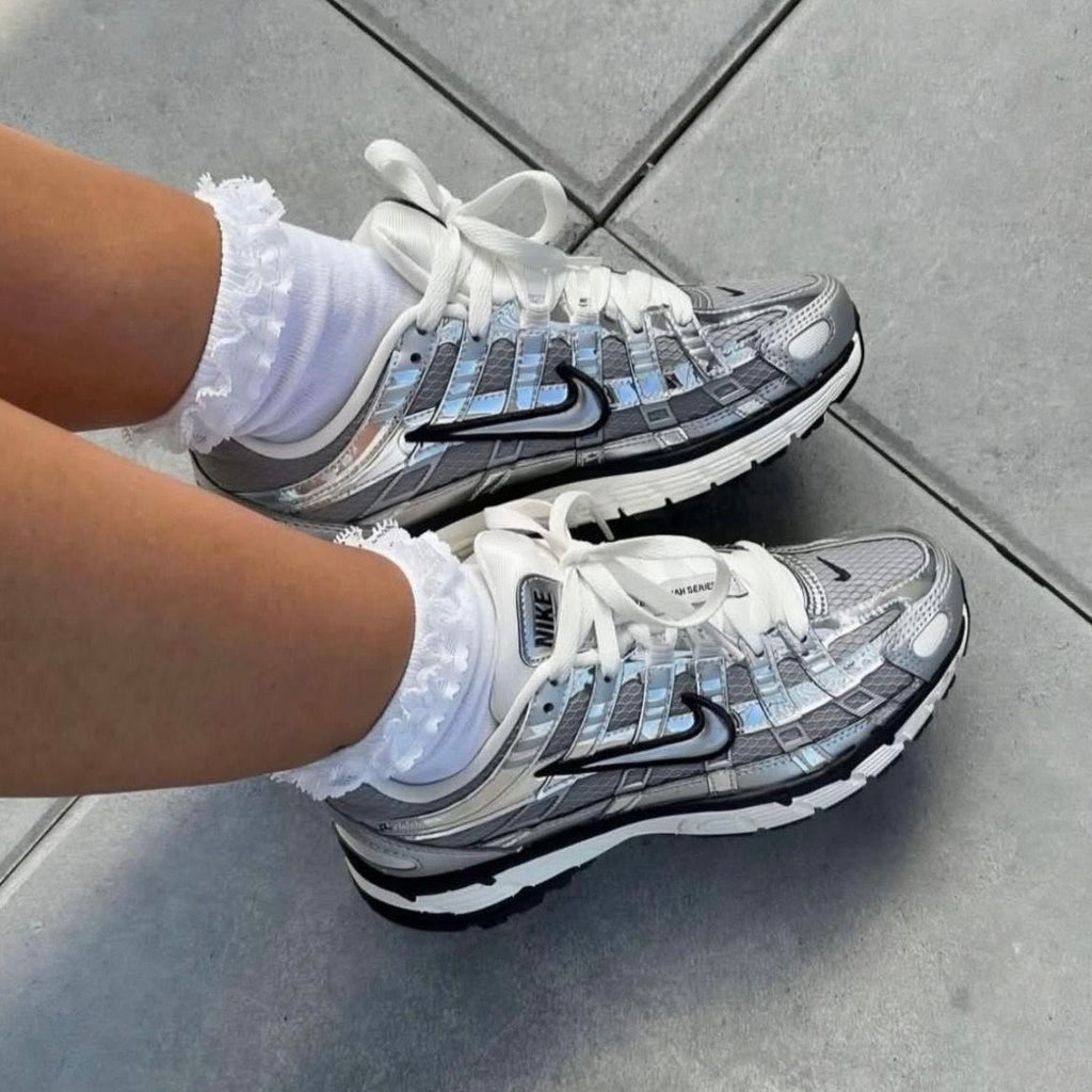 NIKE P6000