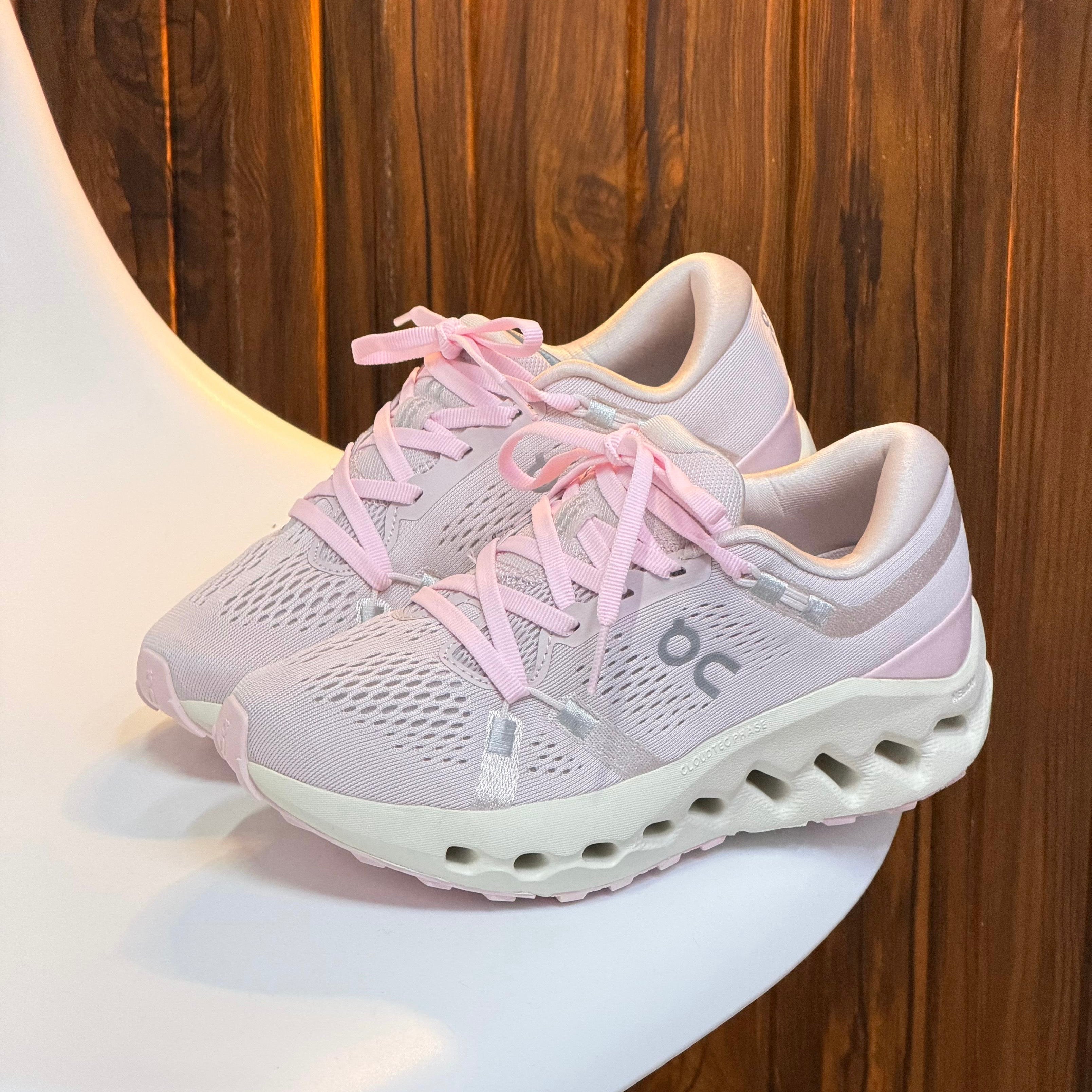 ON CLOUDRUNNER 3