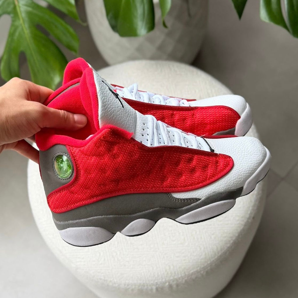 AIR JORDAN RETRO 13