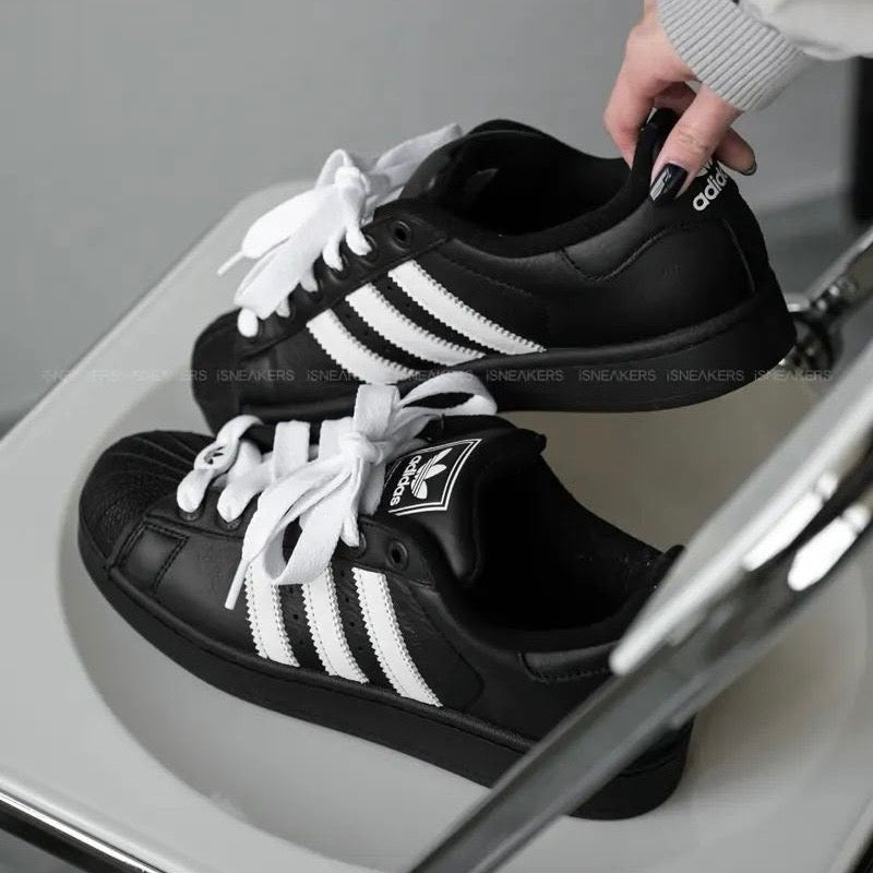 ADIDAS SUPERSTAR