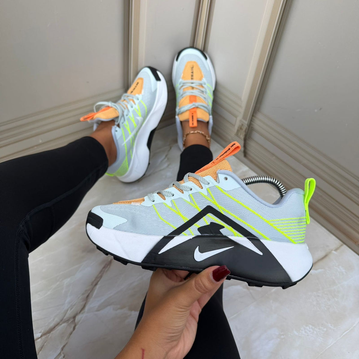 NIKE PEGASUS TRAIL - DAMA