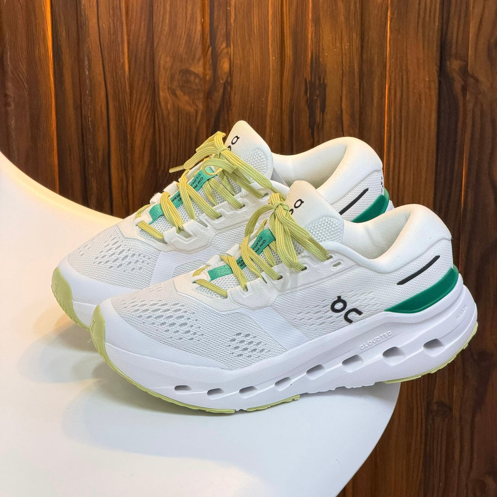 ON CLOUDRUNNER 3