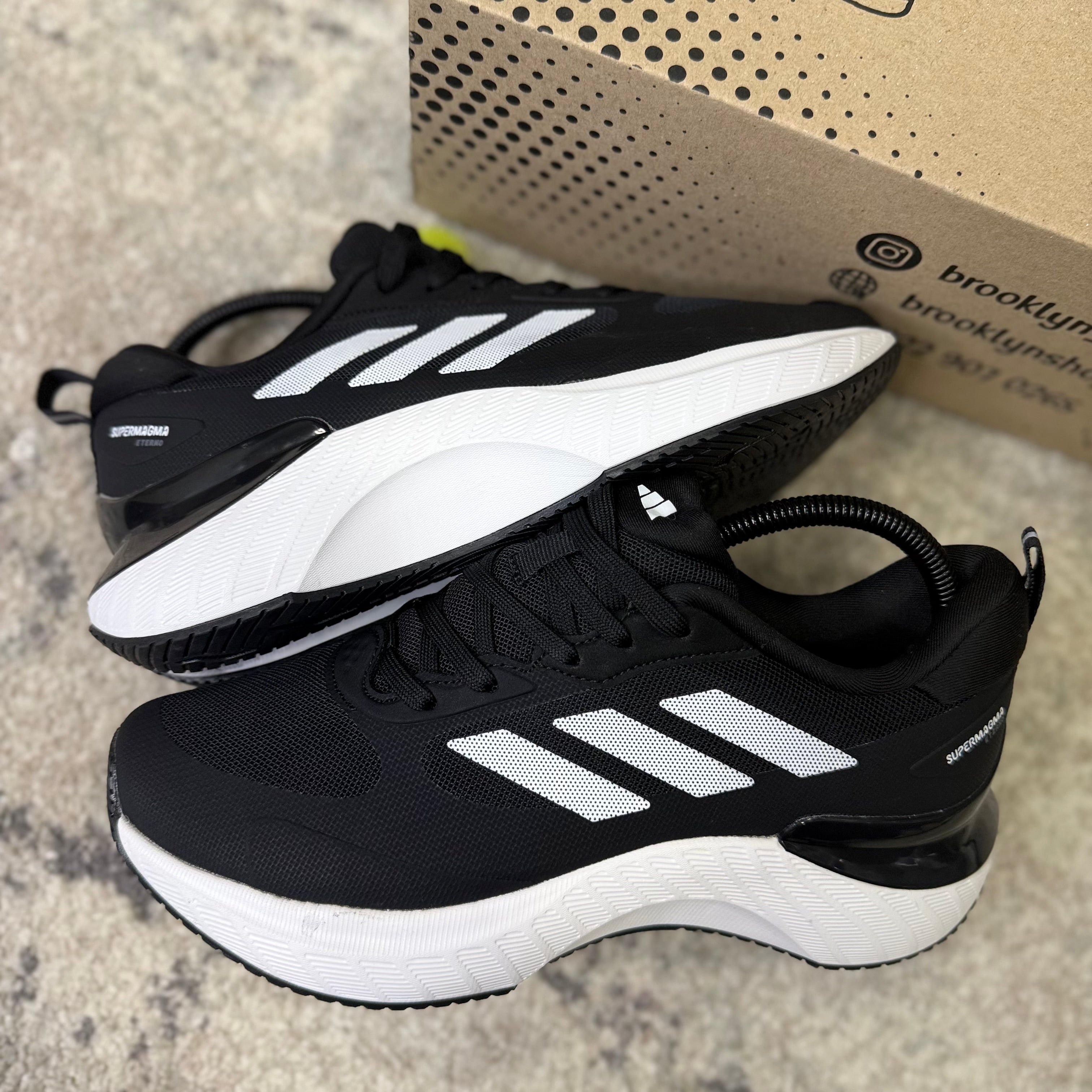 ADIDAS SUPERMAGNA