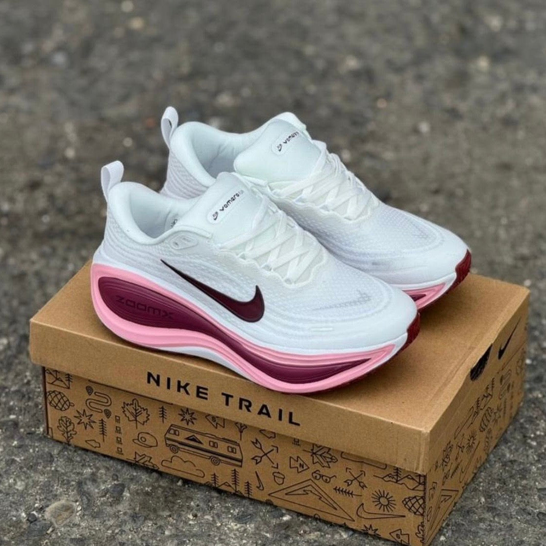 NIKE VOMERO 18 - PLUS