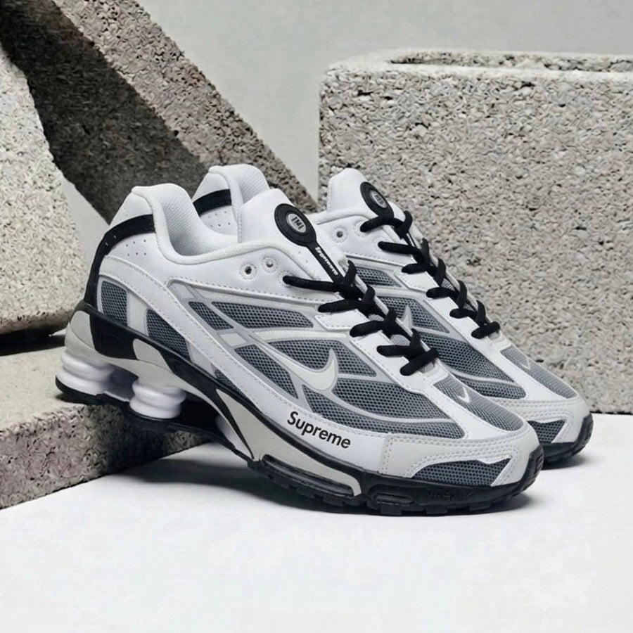 NIKE SHOX SUPREME