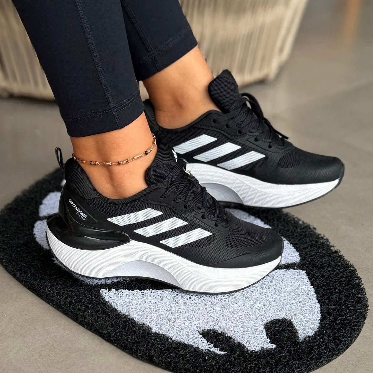 ADIDAS SUPERMANGA