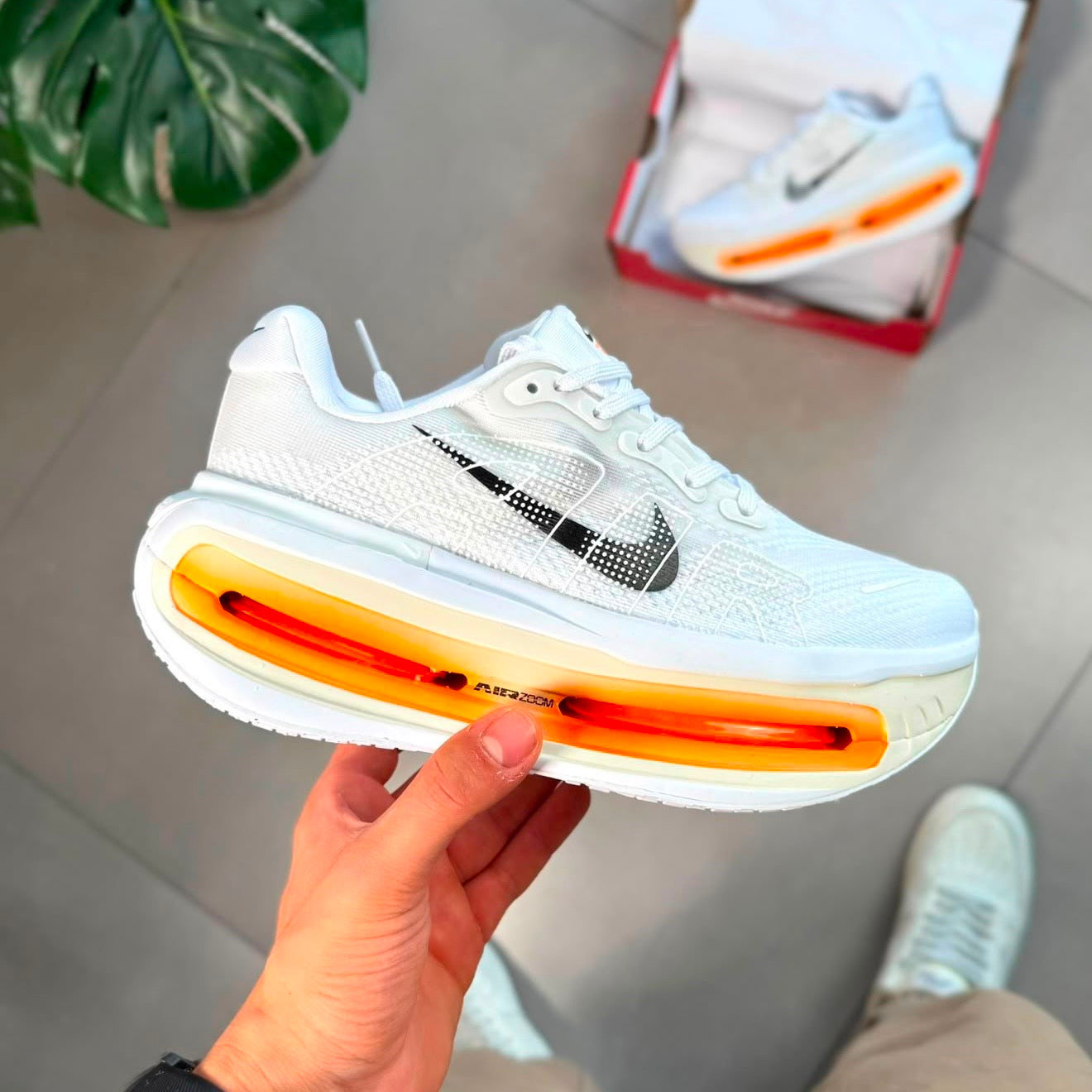 NIKE VOMERO PREMIUM - HOMBRE