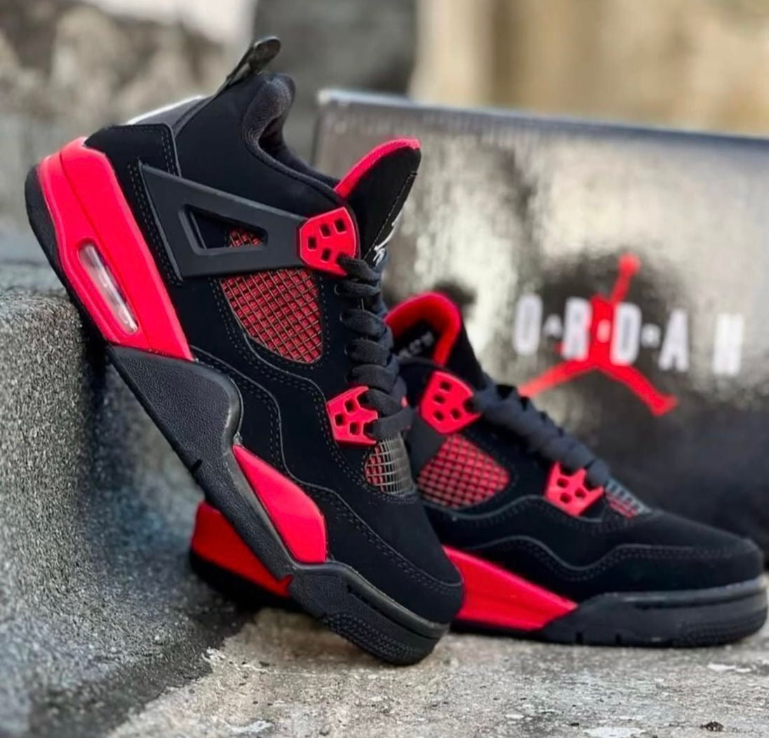 AIR JORDAN RETRO 4