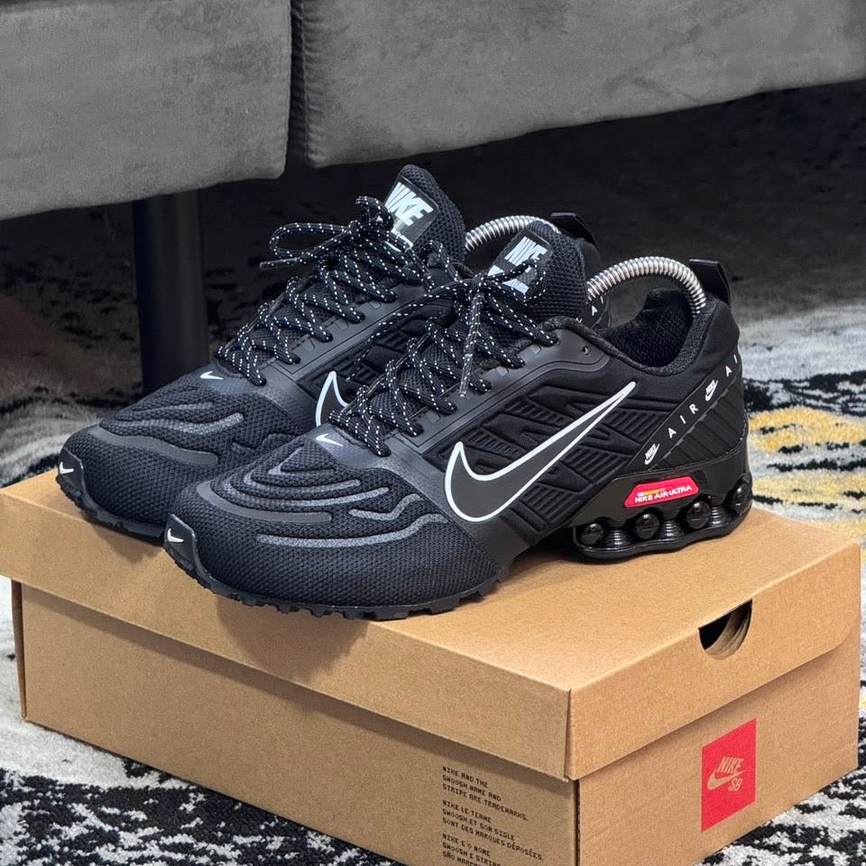 NIKE ULTRA