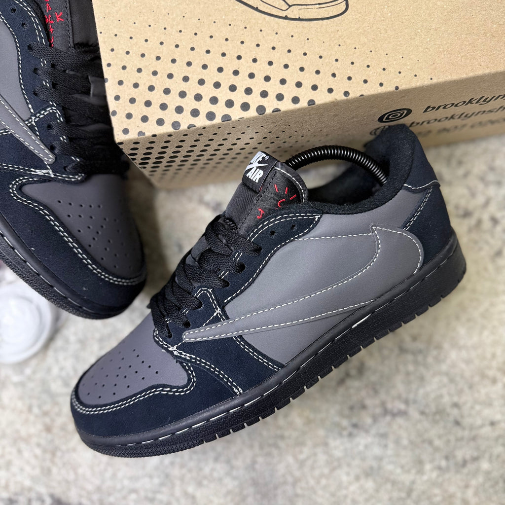 AIR JORDAN 1 LOW - TRAVIS SCOTT BLACK
