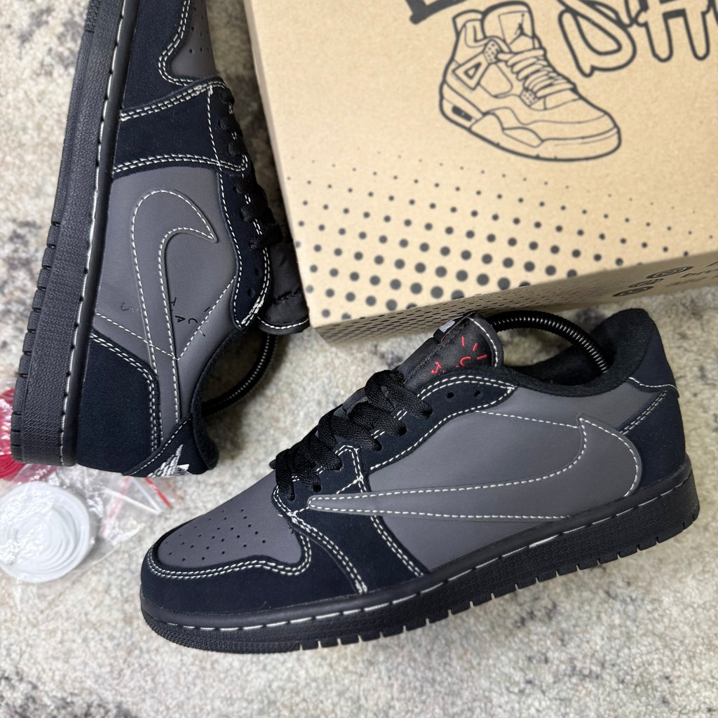 AIR JORDAN 1 LOW - TRAVIS SCOTT BLACK