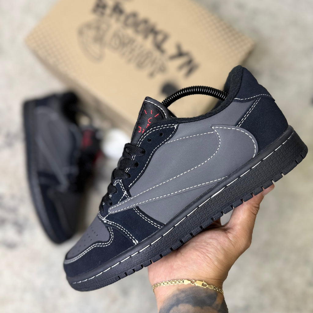 AIR JORDAN 1 LOW - TRAVIS SCOTT BLACK