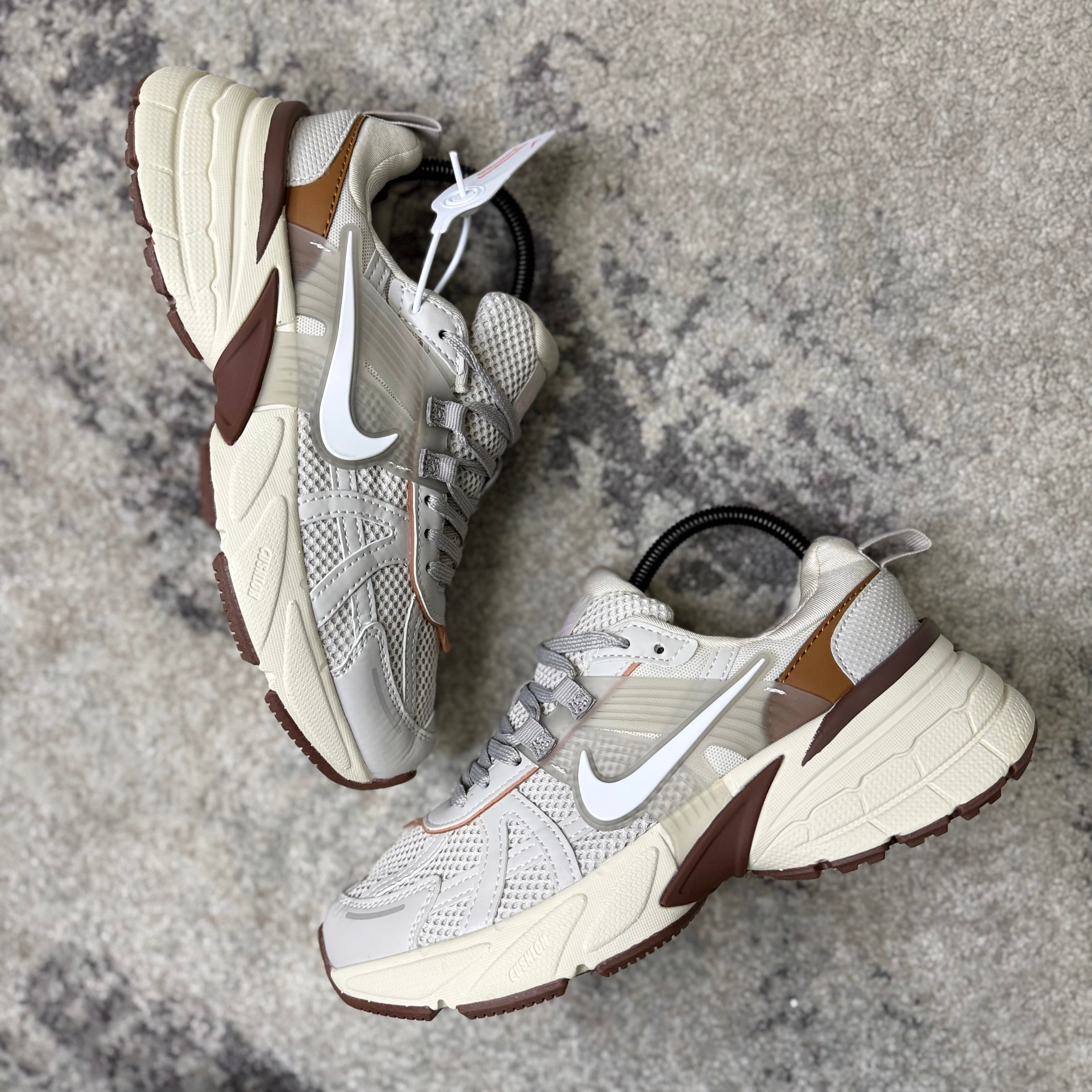 NIKE V2K RUN