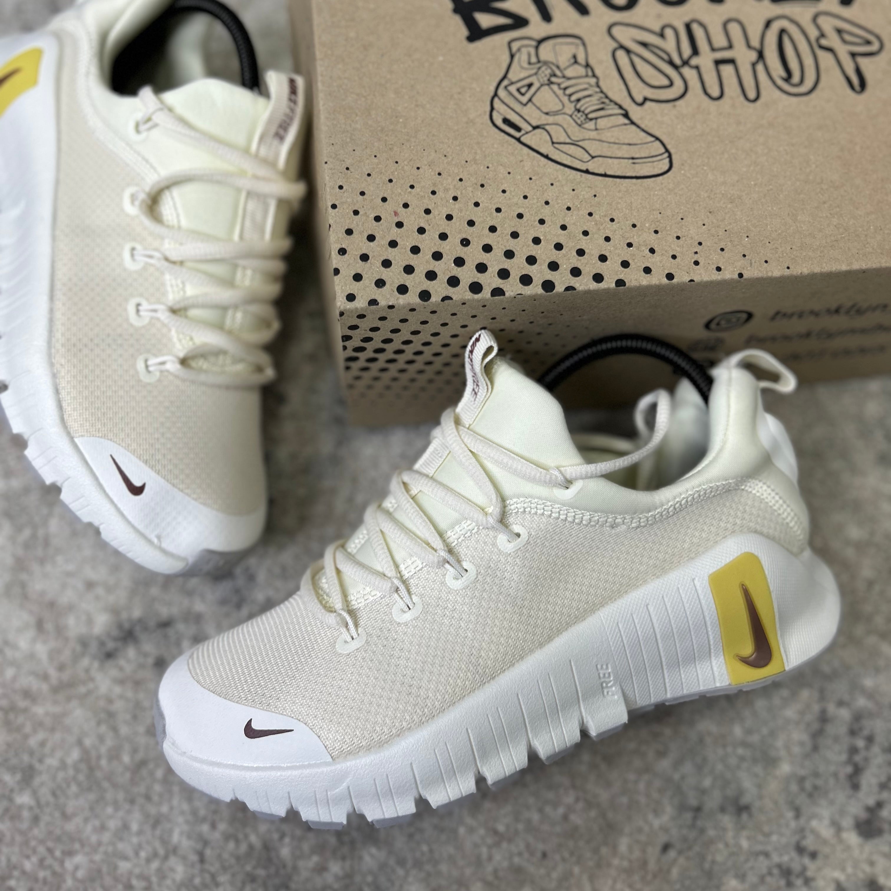 NIKE FREE METCOM 6 - BEIGE