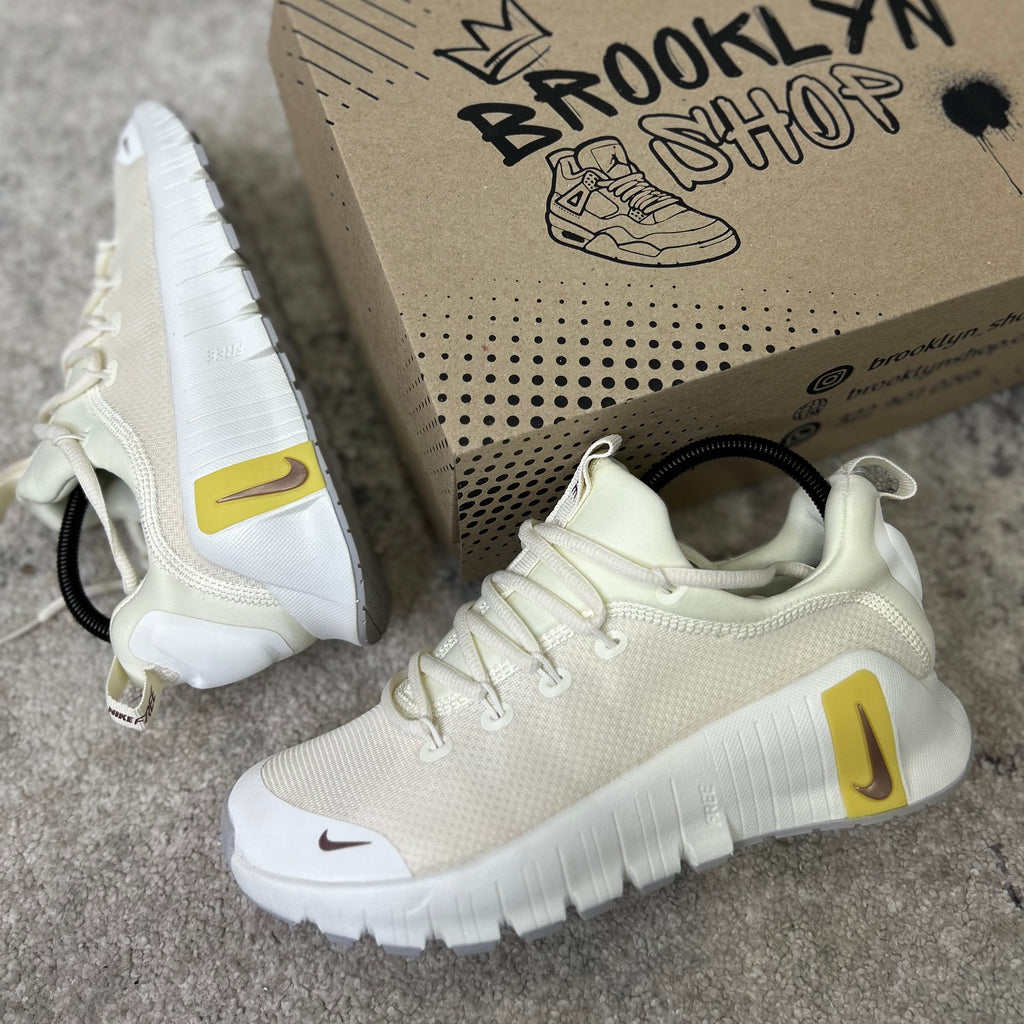 NIKE FREE METCOM 6 - BEIGE
