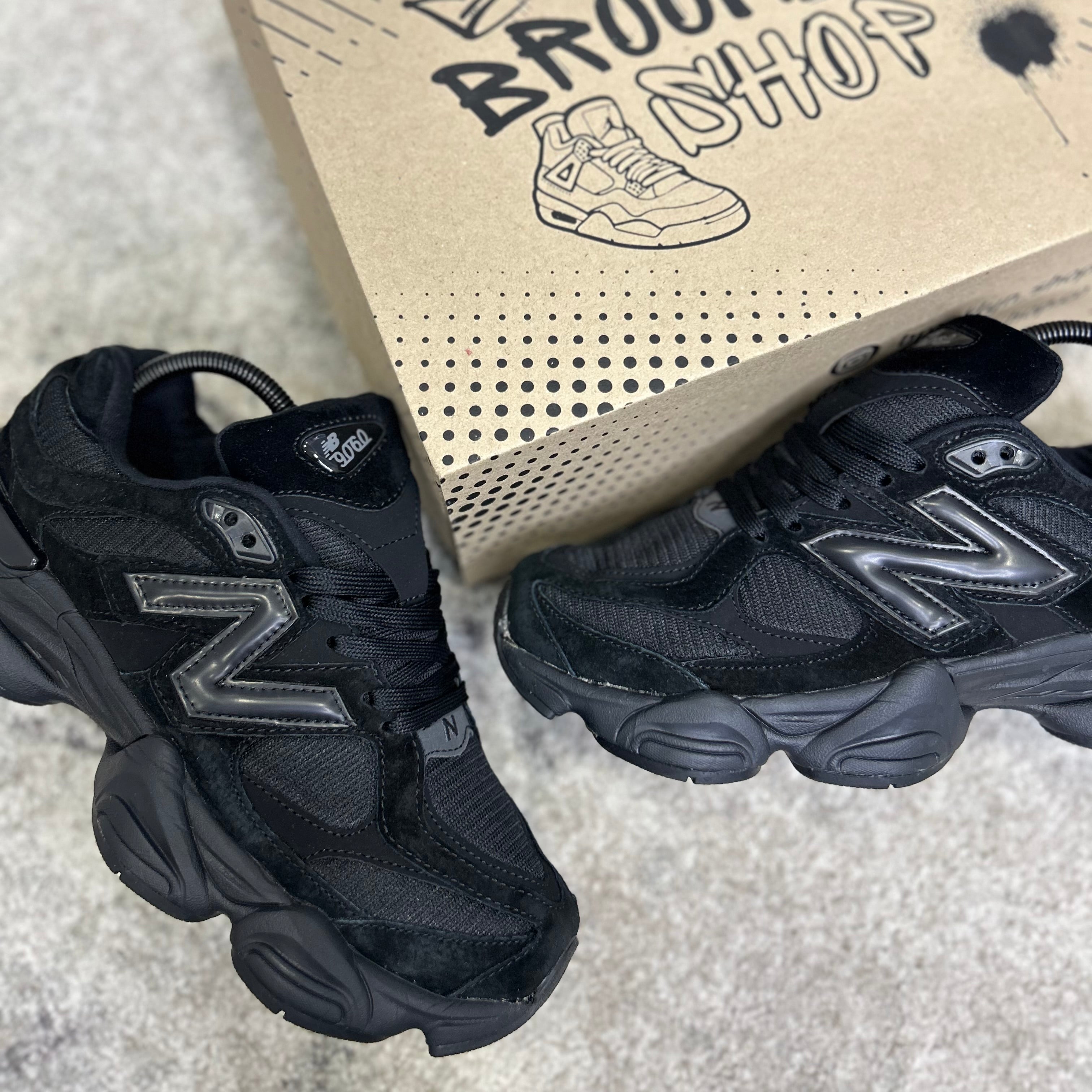 New Balance 9060 - TODO NEGRO