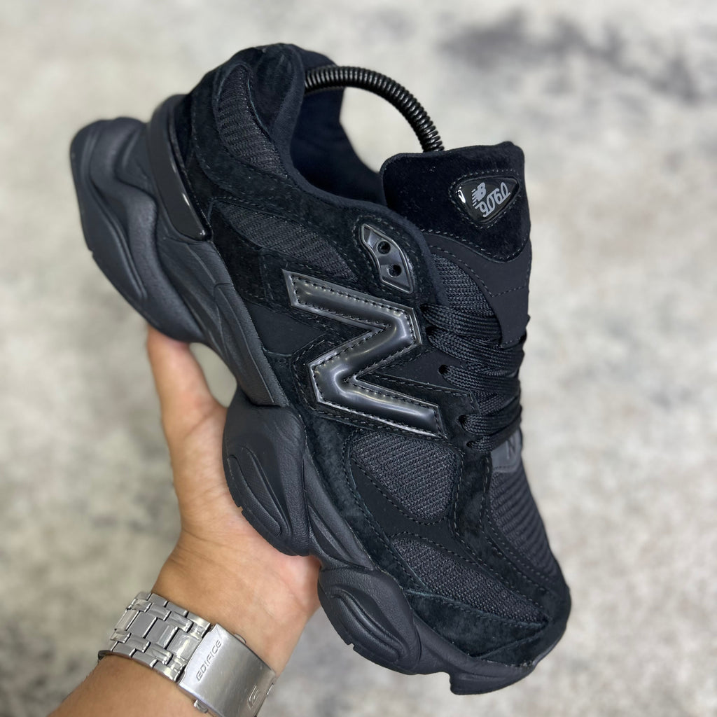 New Balance 9060 - TODO NEGRO