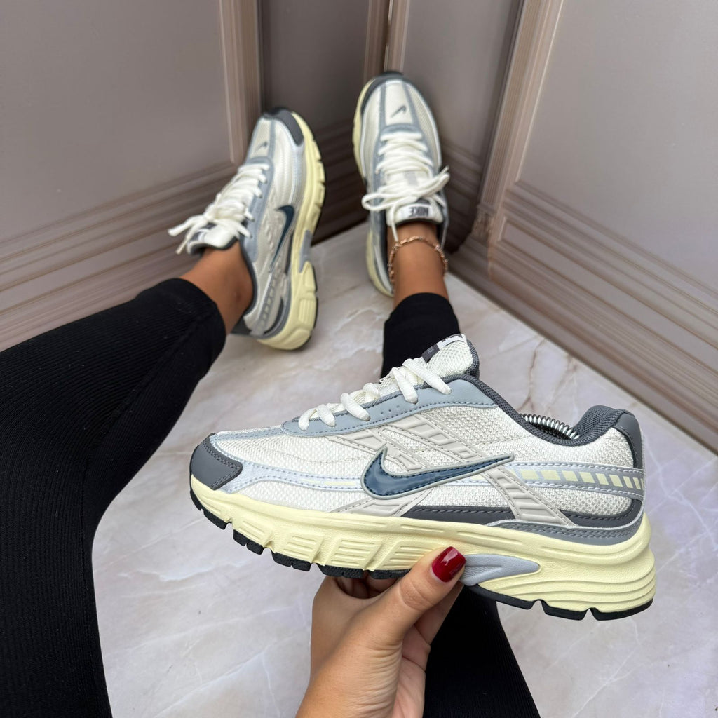 NIKE INITIATOR -DAMA