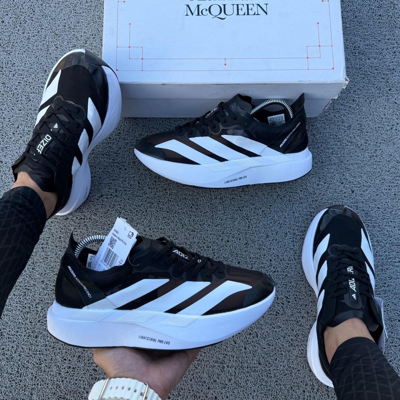 ADIDAS ADIZERO RUN