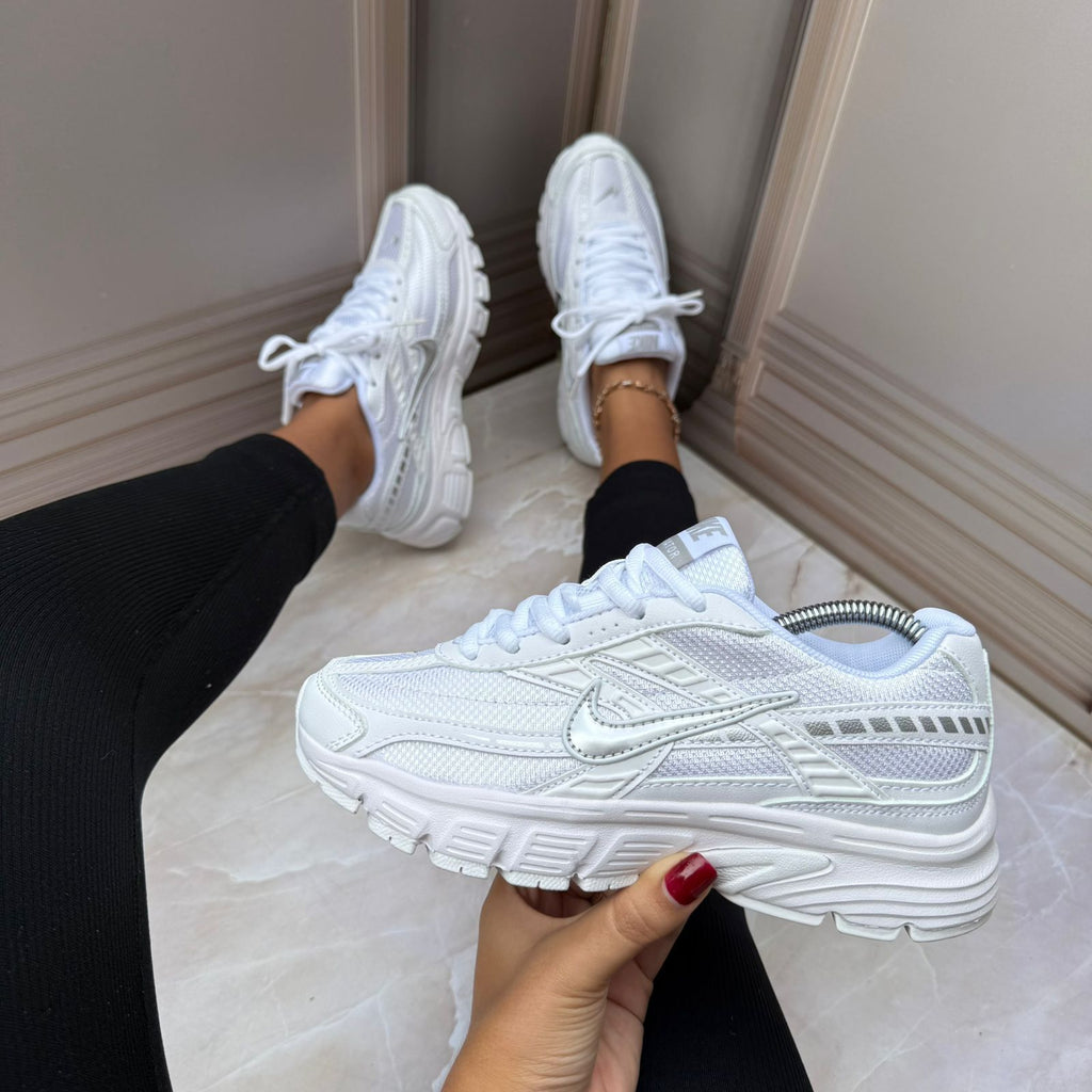 NIKE INITIATOR -DAMA