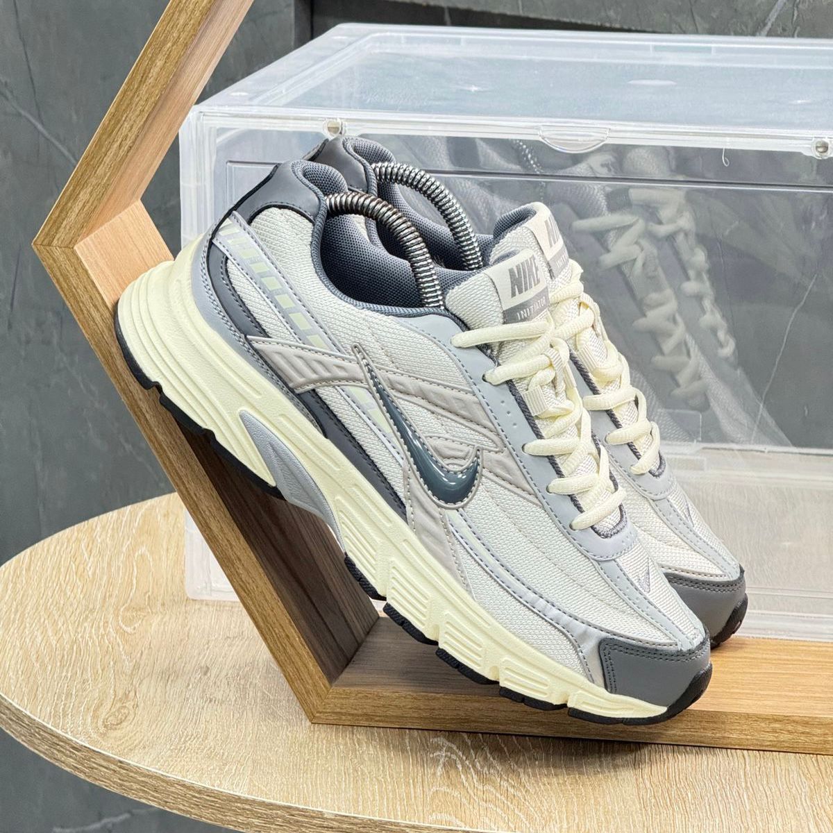 NIKE INITIATOR - HOMBRE