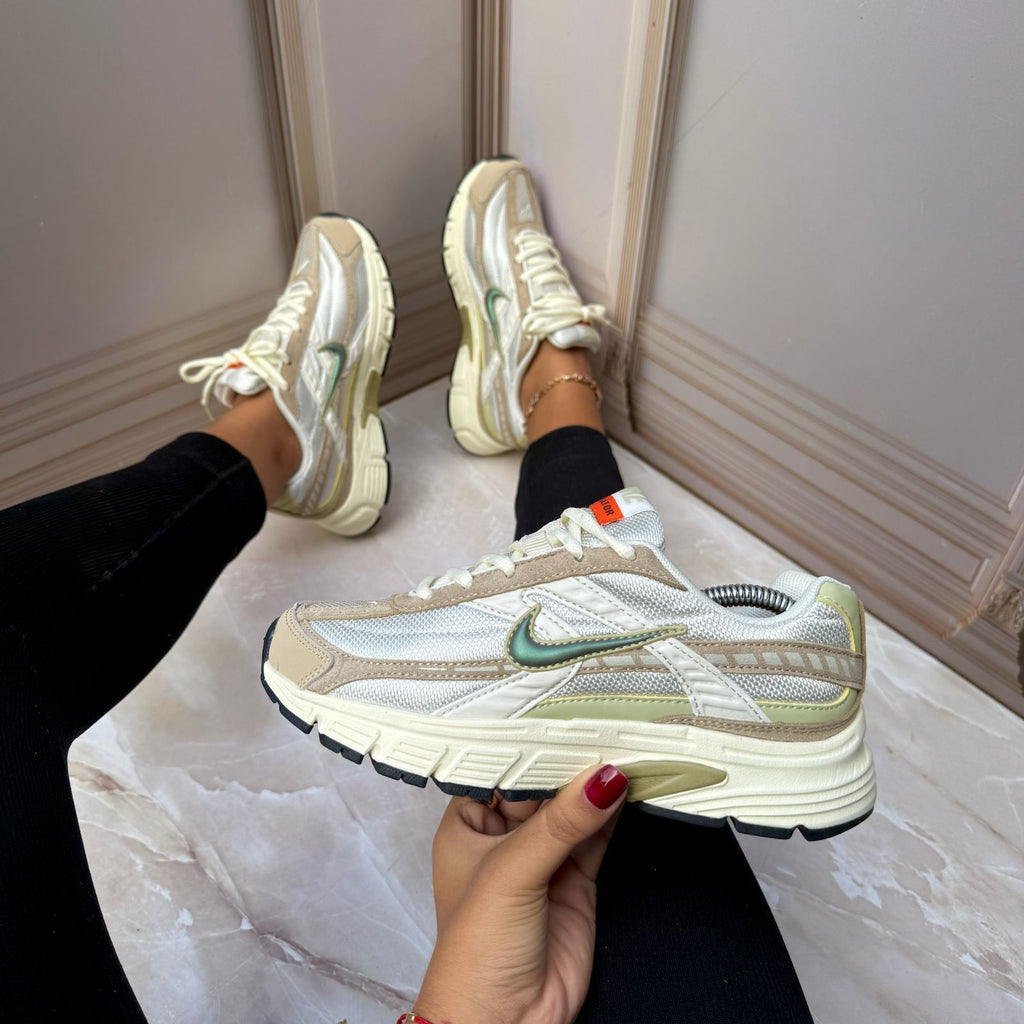 NIKE INITIATOR -DAMA