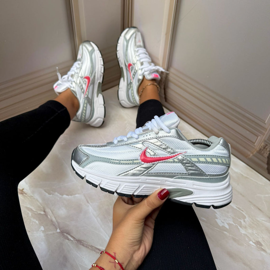 NIKE INITIATOR -DAMA