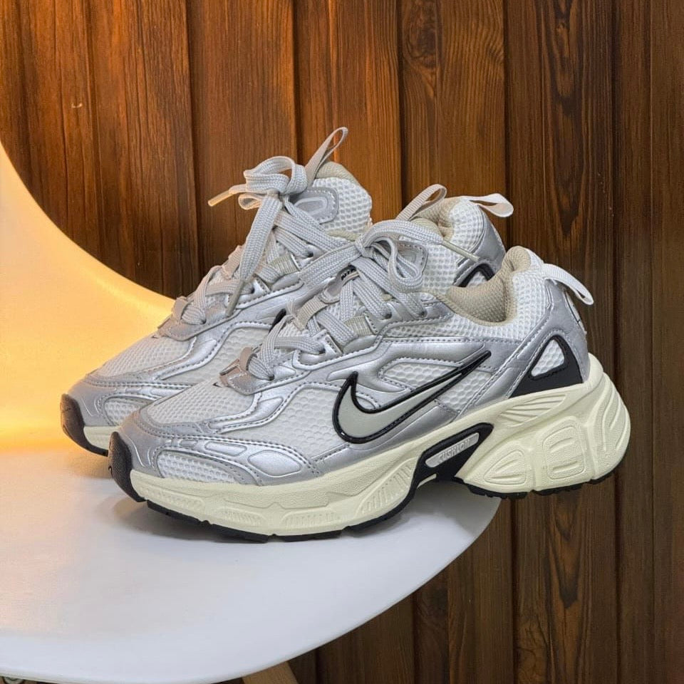 NIKE CUSHLON
