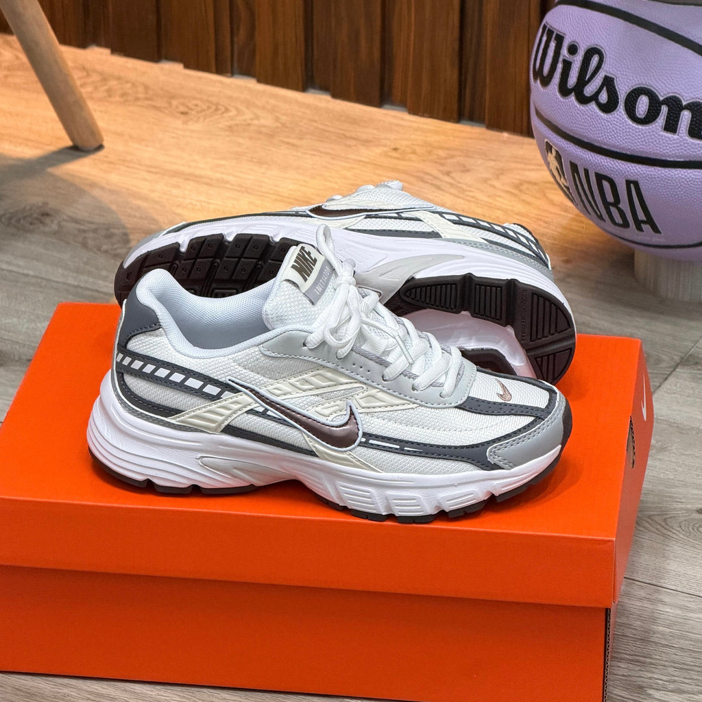 NIKE INITIATOR -DAMA