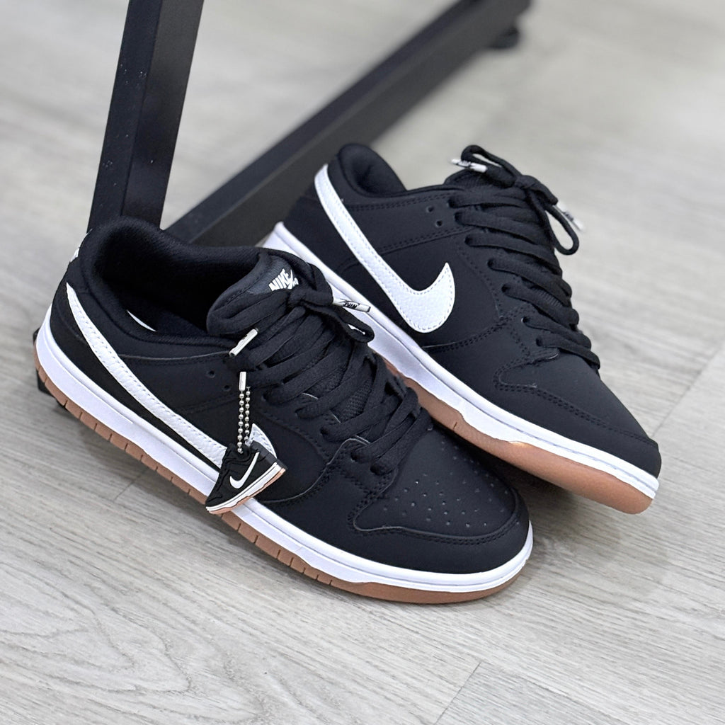 NIKE SB DUNK